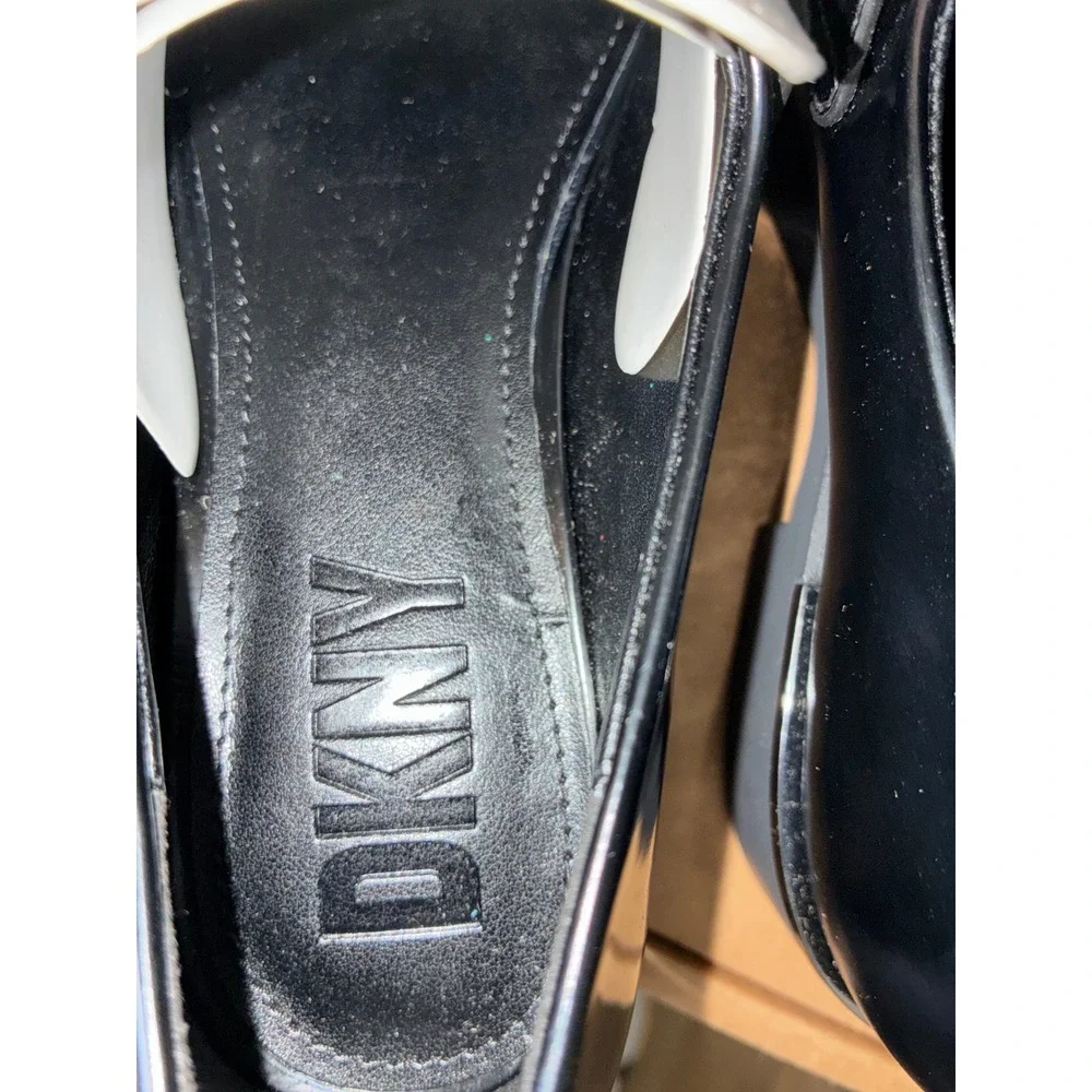 DKNY Womens Bicolor Penny Loafers Black Cream Logo K2377240 Size 5M